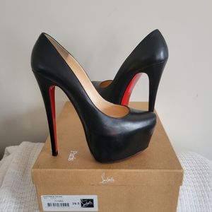 Christian Louboutin Daffodil